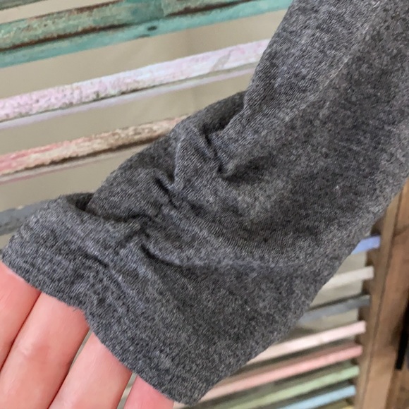 Moa Moa Gray and floral cardigan - Picture 5 of 6